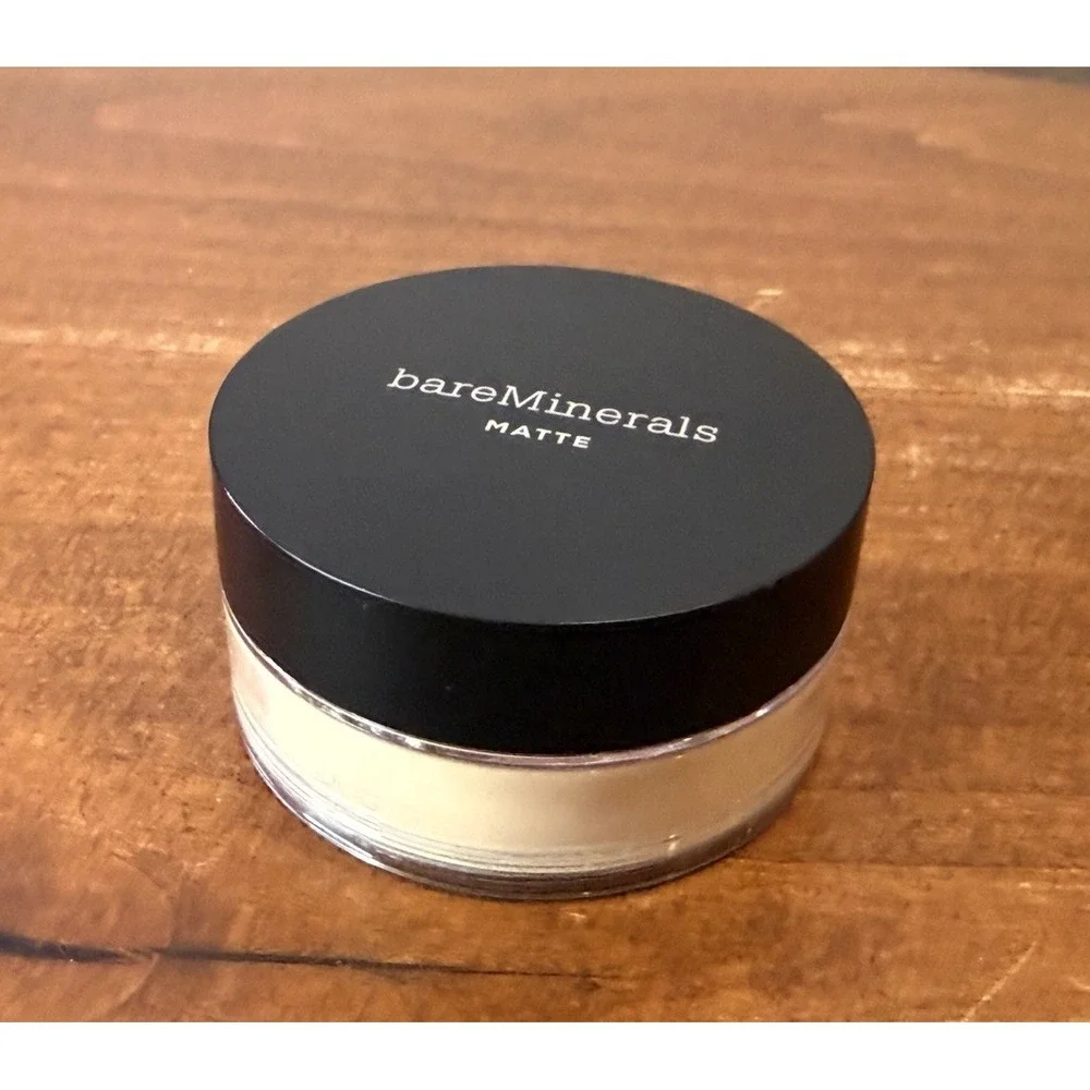 bareMinerals Matte Foundation SPF 15 Fair 01 c10 0.21 oz New No Box